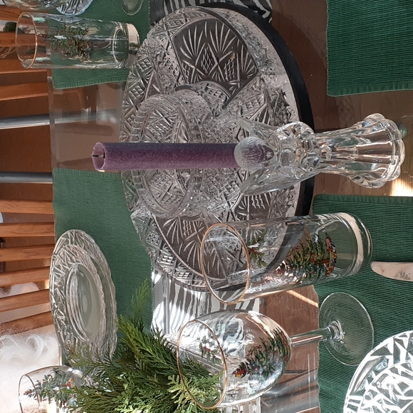 Vintage heavy pressed glass angel candle holder. - Picture 2 of 6